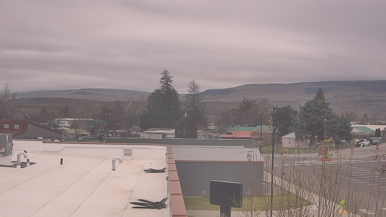 Thumbnail for current weather camera view from Bridgeport High School in Bridgeport, Washington