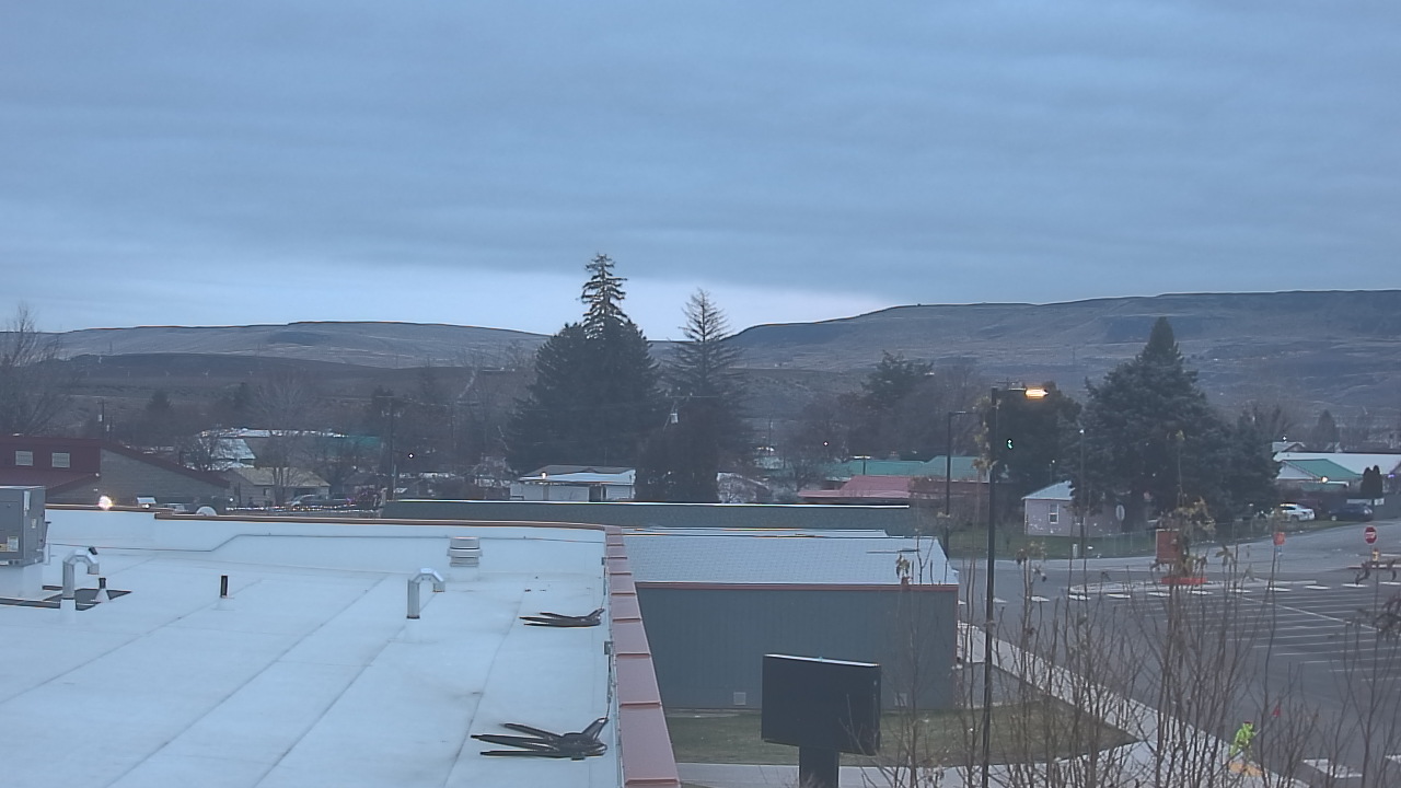 Thumbnail for current weather camera view from Bridgeport High School in Bridgeport, Washington
