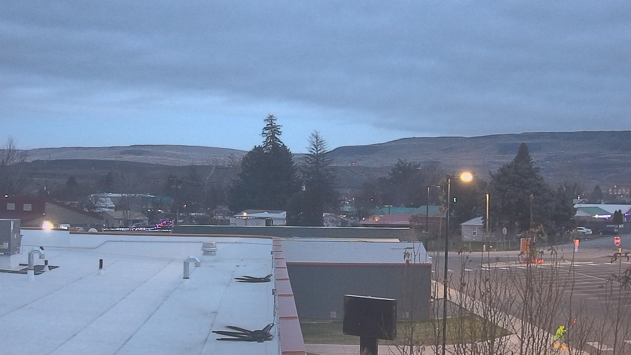 Thumbnail for current weather camera view from Bridgeport High School in Bridgeport, Washington