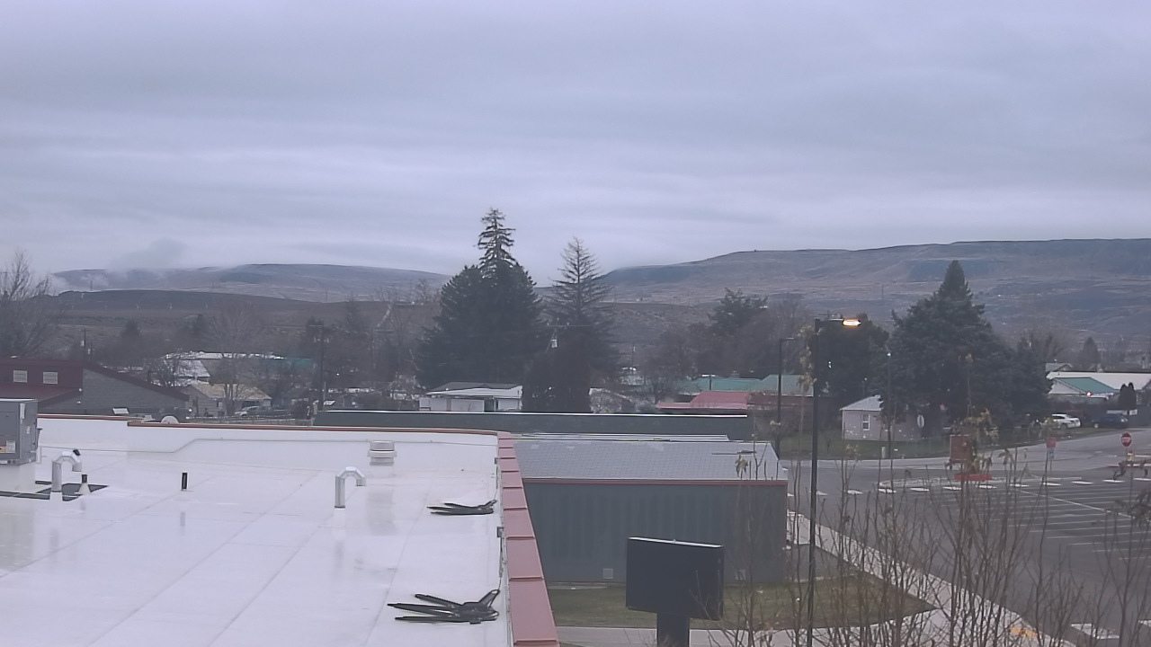Thumbnail for current weather camera view from Bridgeport High School in Bridgeport, Washington