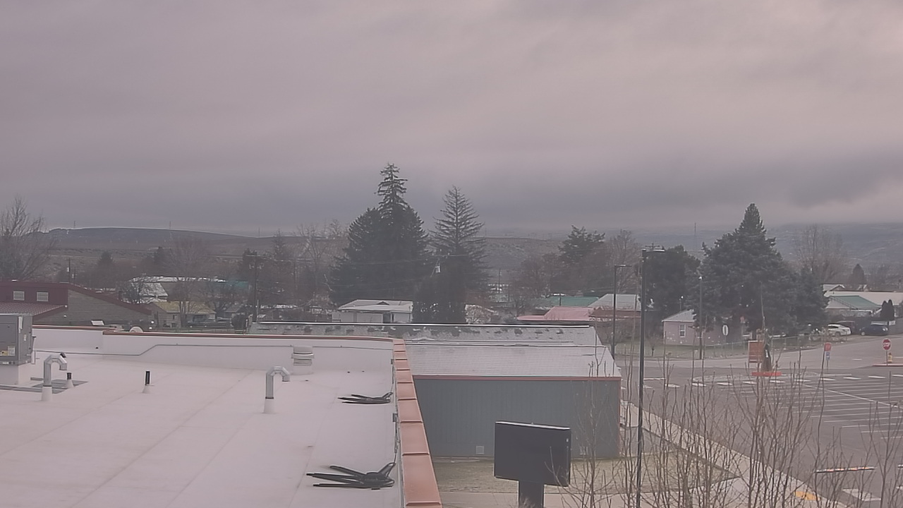 Thumbnail for current weather camera view from Bridgeport High School in Bridgeport, Washington