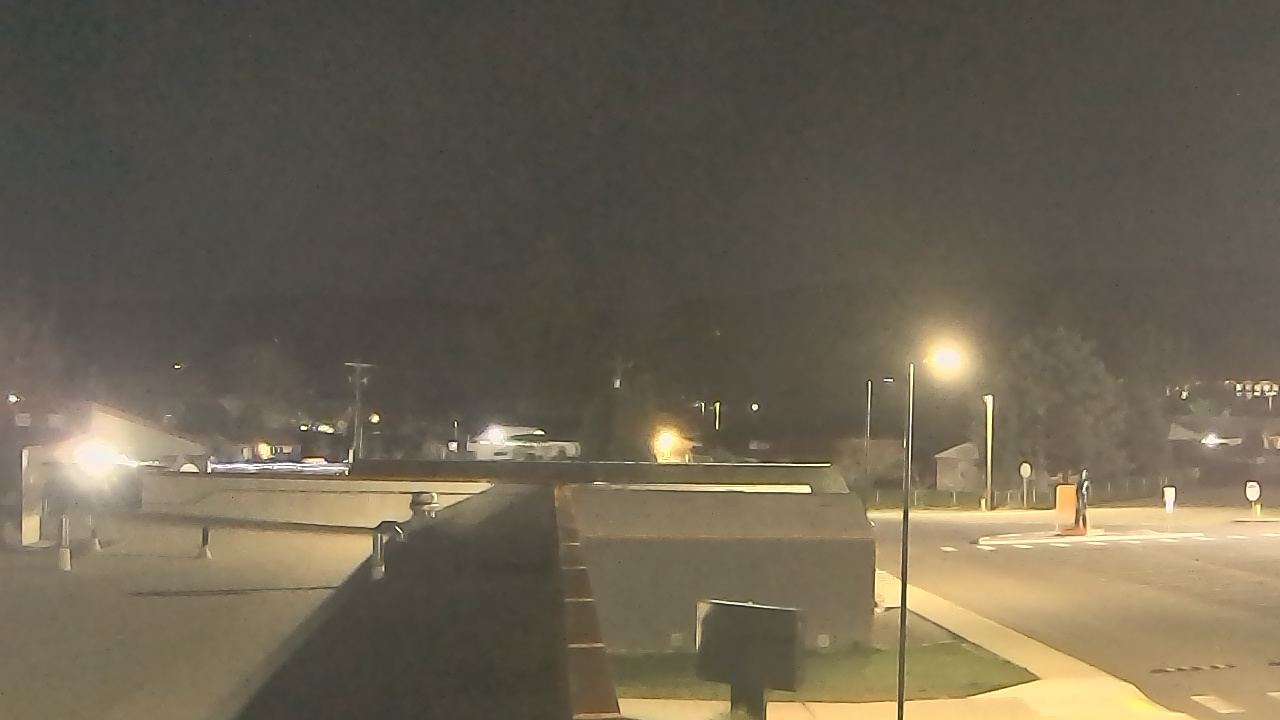 Thumbnail for current weather camera view from Bridgeport High School in Bridgeport, Washington