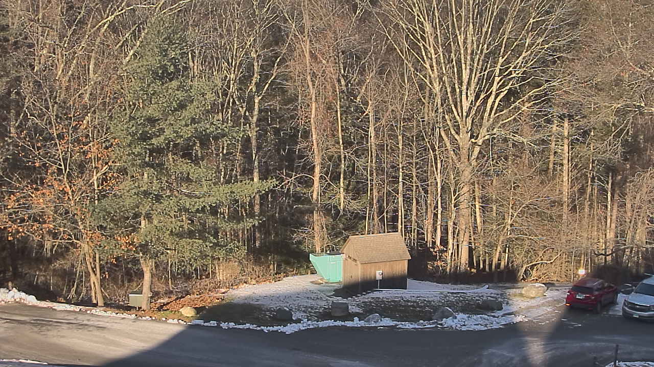 Thumbnail for current weather camera view from John Dorr Nature Lab-Horace Mann School in Washington, Connecticut
