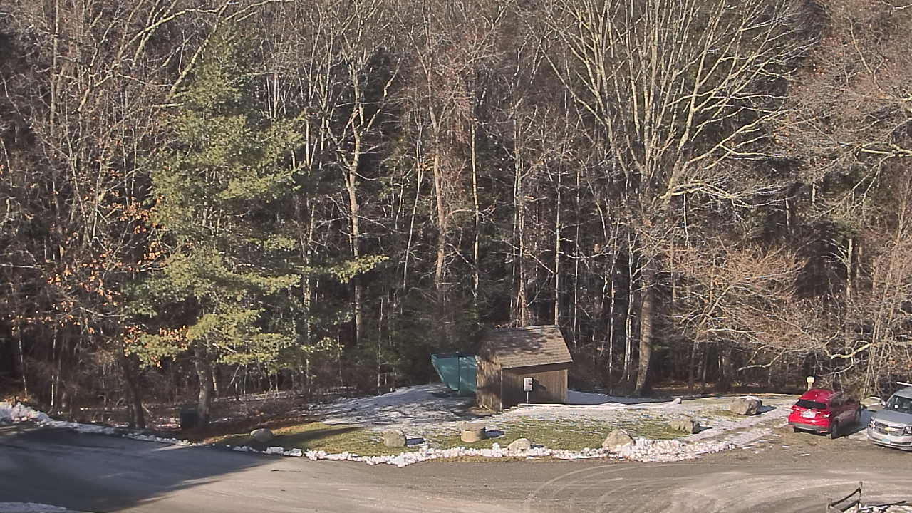 Thumbnail for current weather camera view from John Dorr Nature Lab-Horace Mann School in Washington, Connecticut