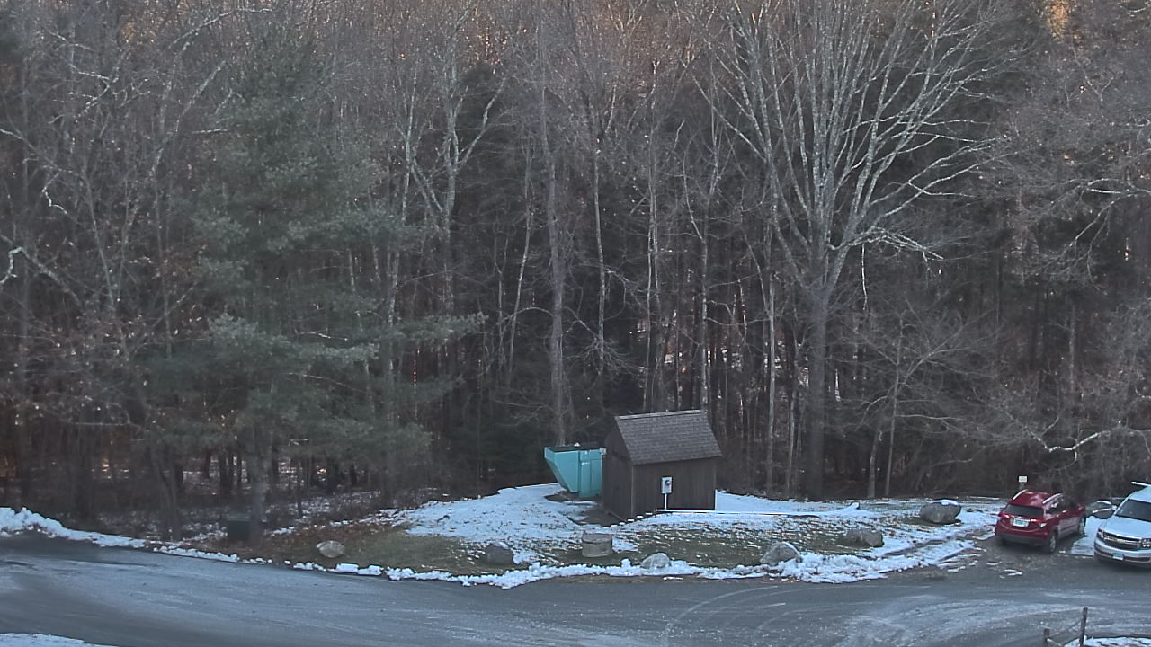Thumbnail for current weather camera view from John Dorr Nature Lab-Horace Mann School in Washington, Connecticut