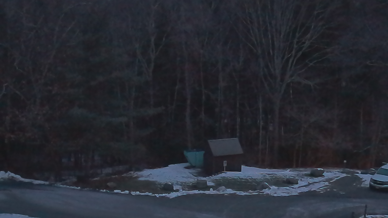 Thumbnail for current weather camera view from John Dorr Nature Lab-Horace Mann School in Washington, Connecticut