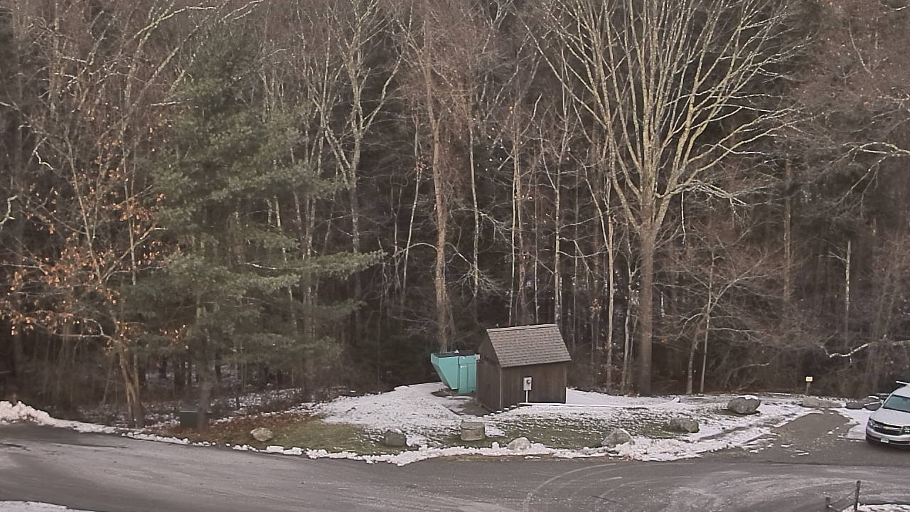 Thumbnail for current weather camera view from John Dorr Nature Lab-Horace Mann School in Washington, Connecticut