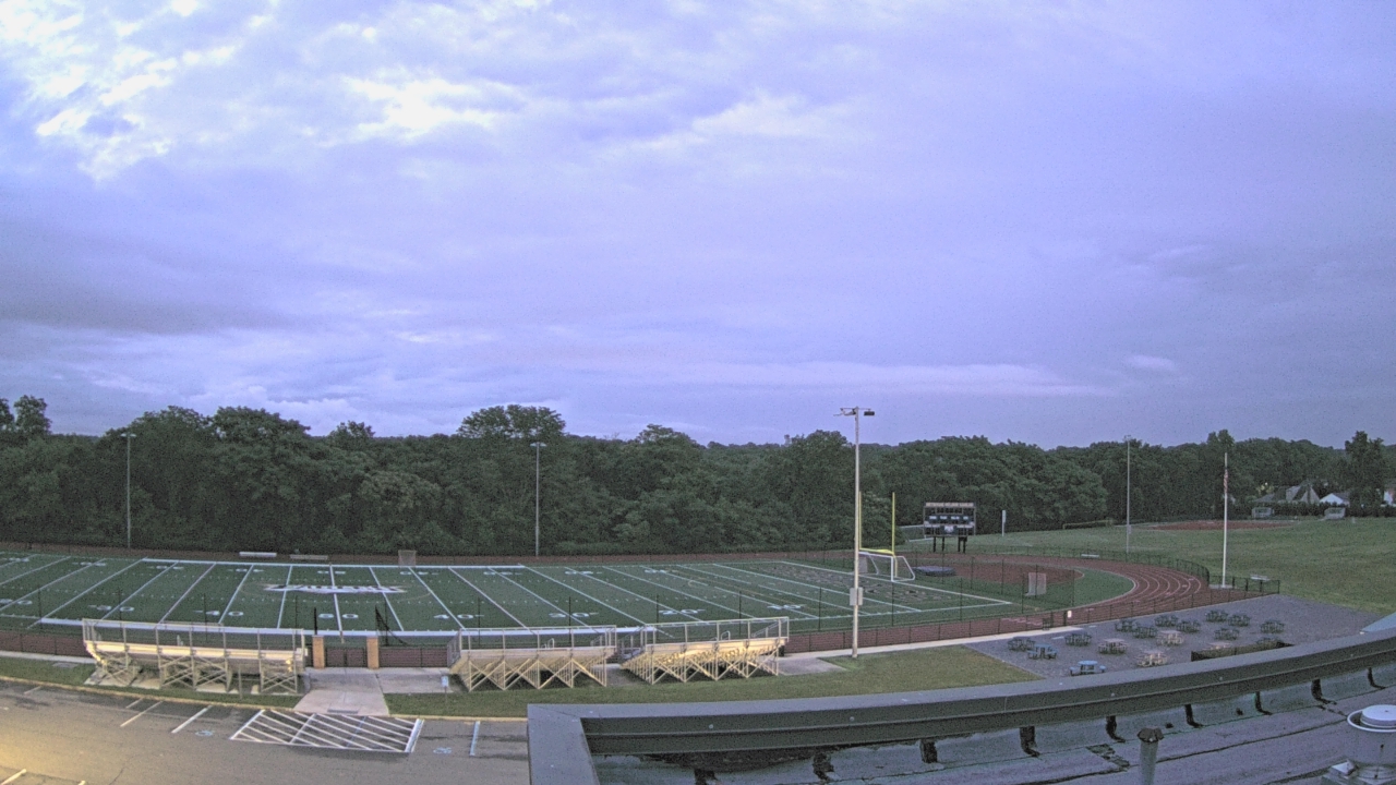 Thumbnail for current weather camera view from John F. Kennedy MS in Bethpage, New York