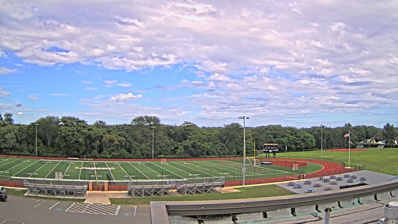 Thumbnail for current weather camera view from John F. Kennedy MS in Bethpage, New York