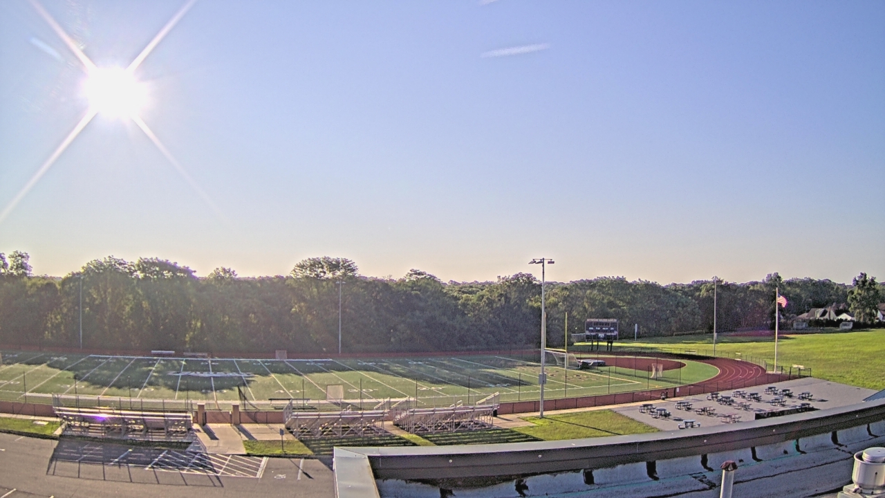 Thumbnail for current weather camera view from John F. Kennedy MS in Bethpage, New York