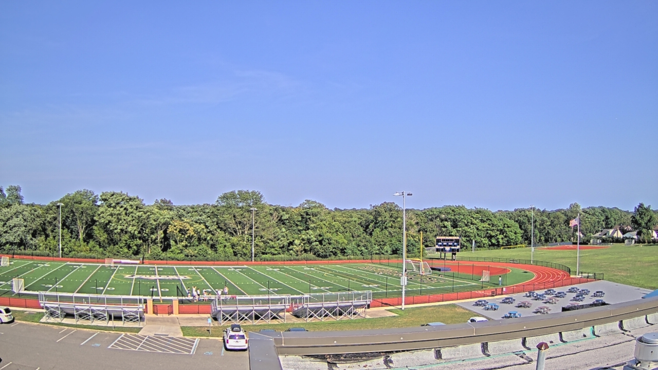 Thumbnail for current weather camera view from John F. Kennedy MS in Bethpage, New York