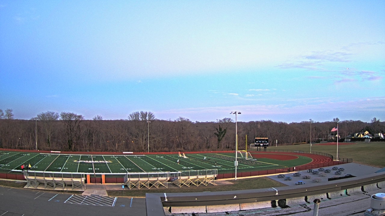 Thumbnail for current weather camera view from John F. Kennedy MS in Bethpage, New York