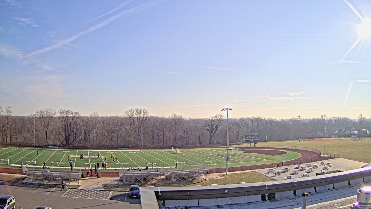 Thumbnail for current weather camera view from John F. Kennedy MS in Bethpage, New York