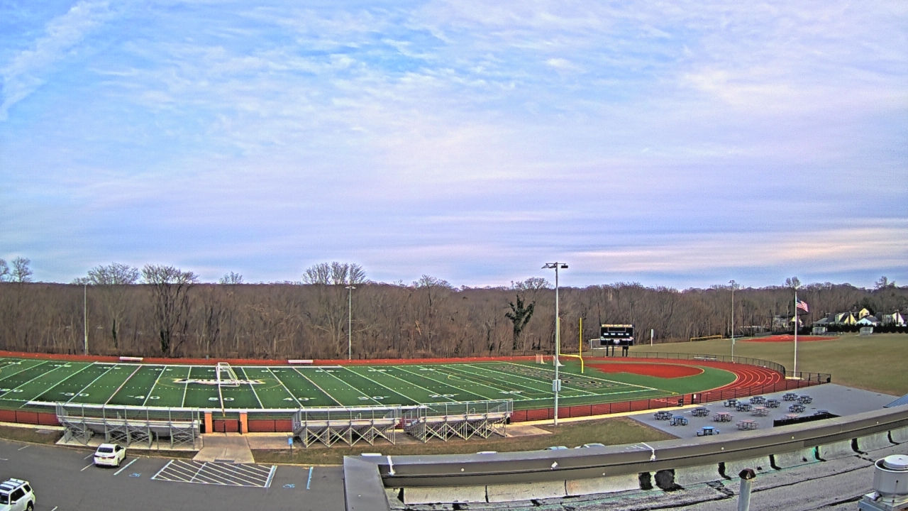 Thumbnail for current weather camera view from John F. Kennedy MS in Bethpage, New York