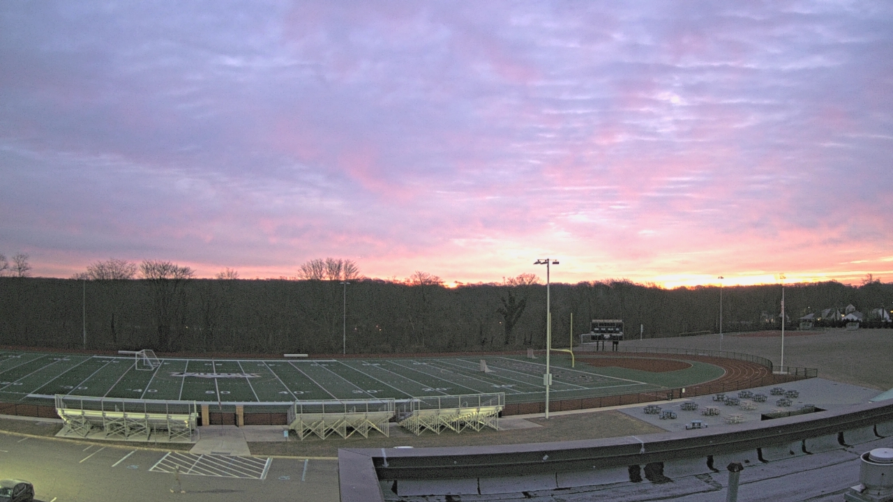 Thumbnail for current weather camera view from John F. Kennedy MS in Bethpage, New York