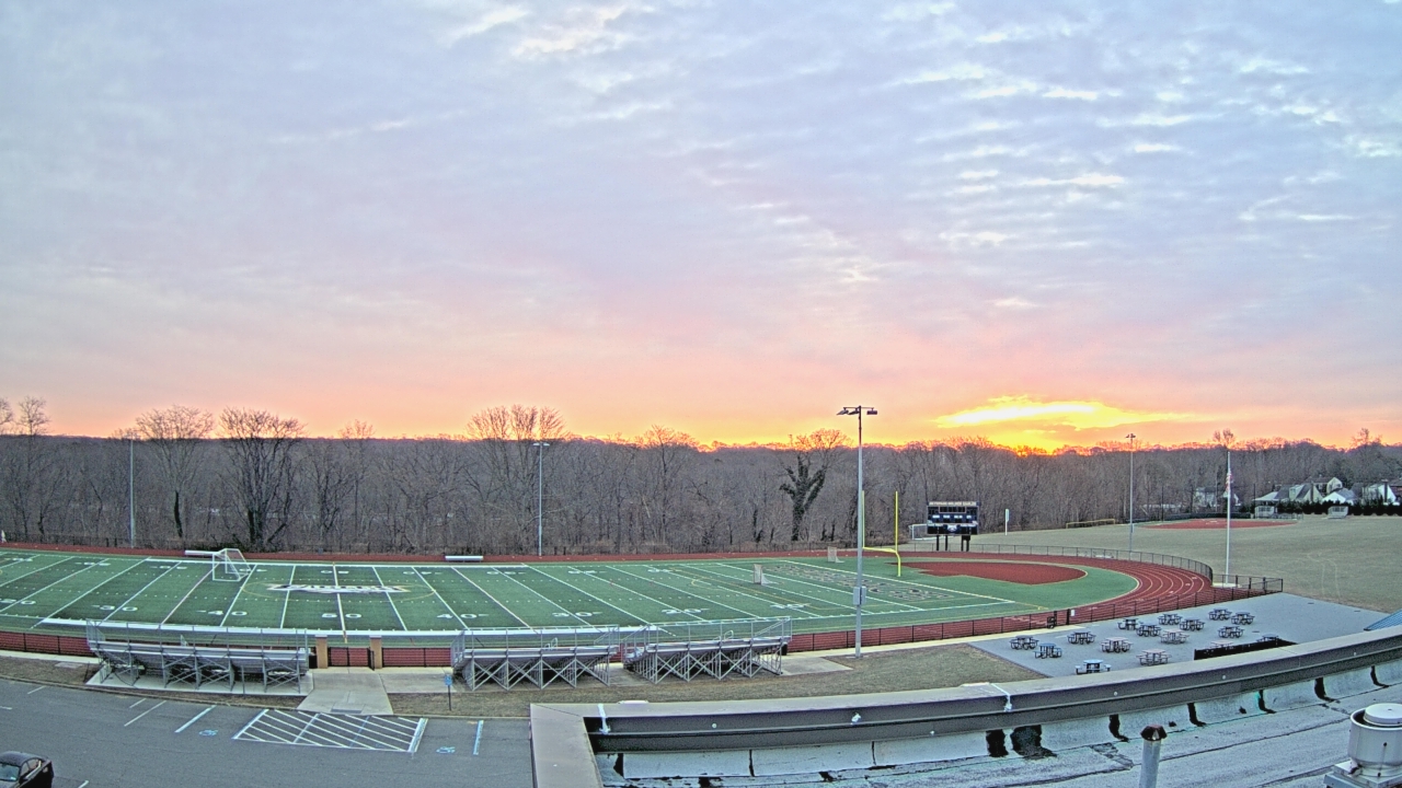 Thumbnail for current weather camera view from John F. Kennedy MS in Bethpage, New York