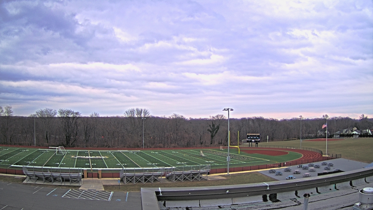 Thumbnail for current weather camera view from John F. Kennedy MS in Bethpage, New York