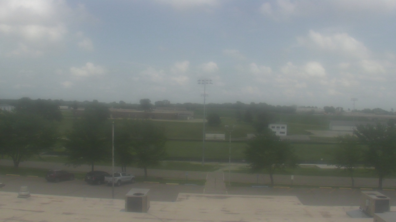 Thumbnail for current weather camera view from South Harrison School Dist R2 in Bethany, Missouri