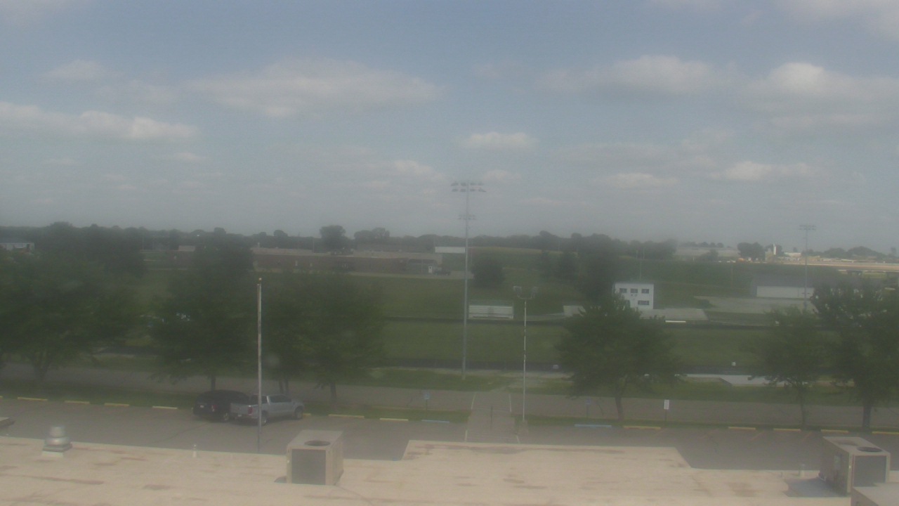 Thumbnail for current weather camera view from South Harrison School Dist R2 in Bethany, Missouri