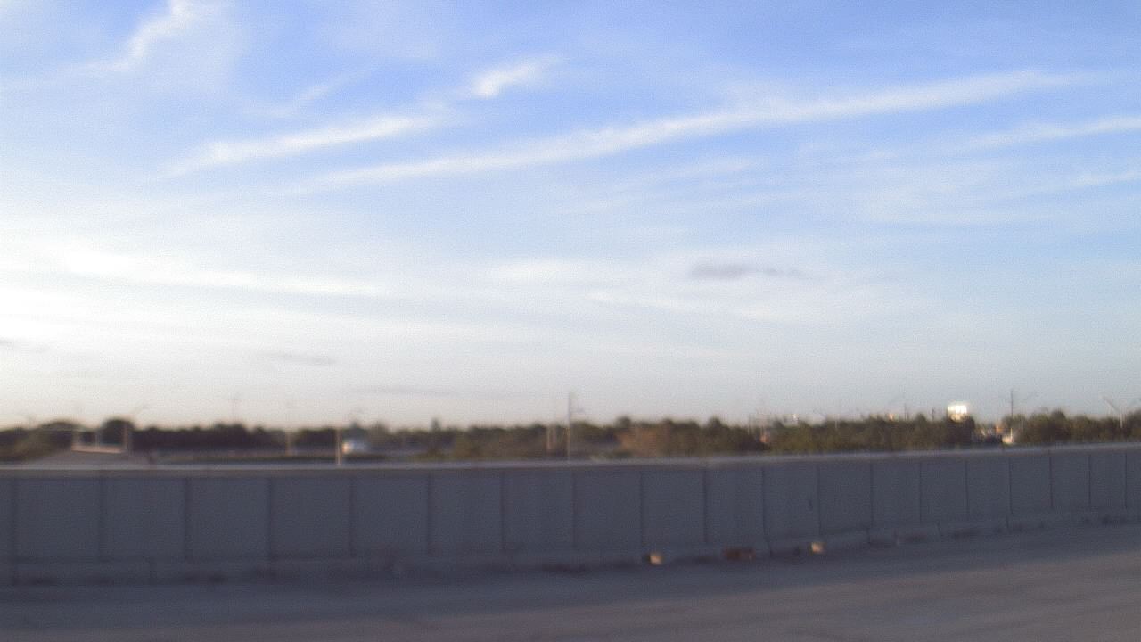 Thumbnail for current weather camera view from Forest Park ES in Boynton Beach, Florida