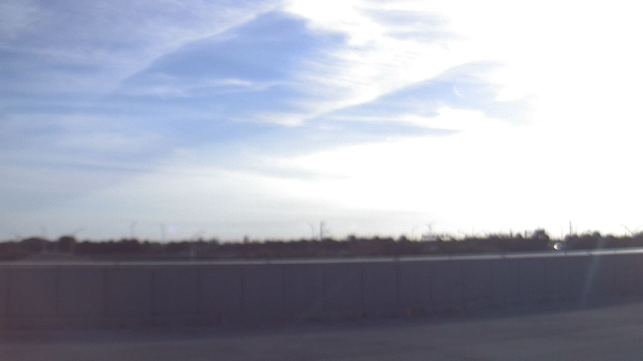 Thumbnail for current weather camera view from Forest Park ES in Boynton Beach, Florida