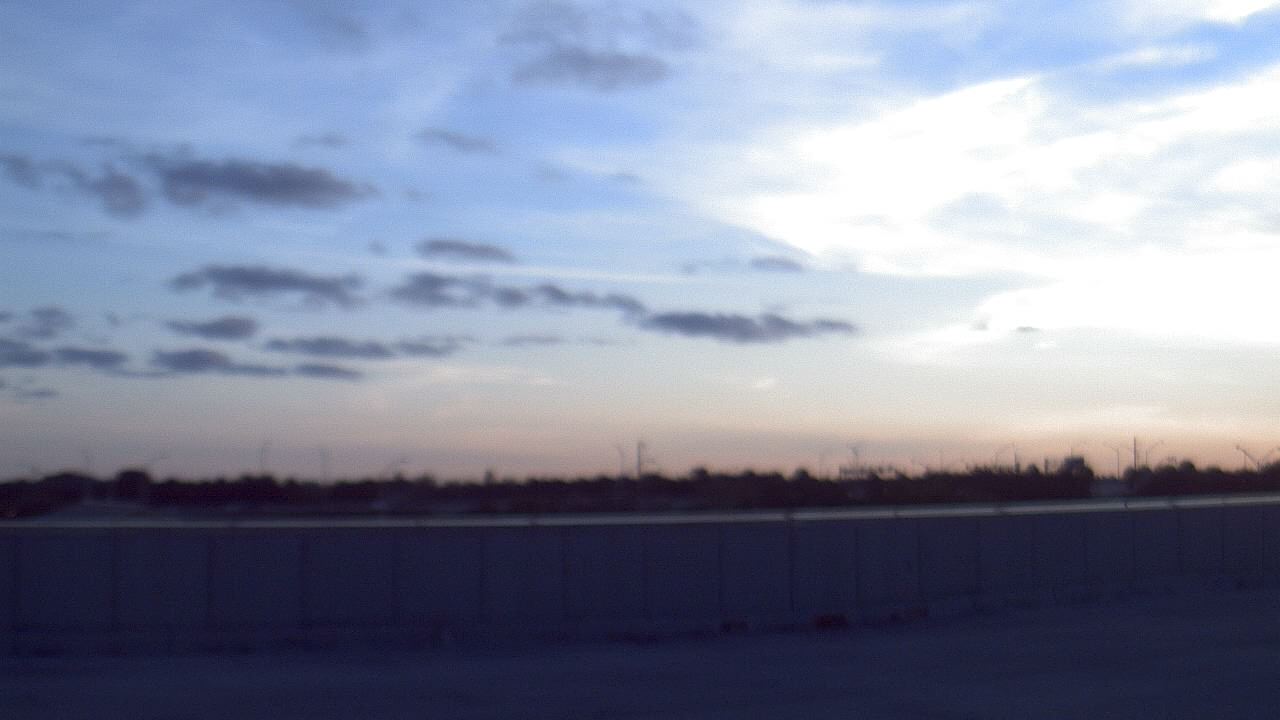 Thumbnail for current weather camera view from Forest Park ES in Boynton Beach, Florida