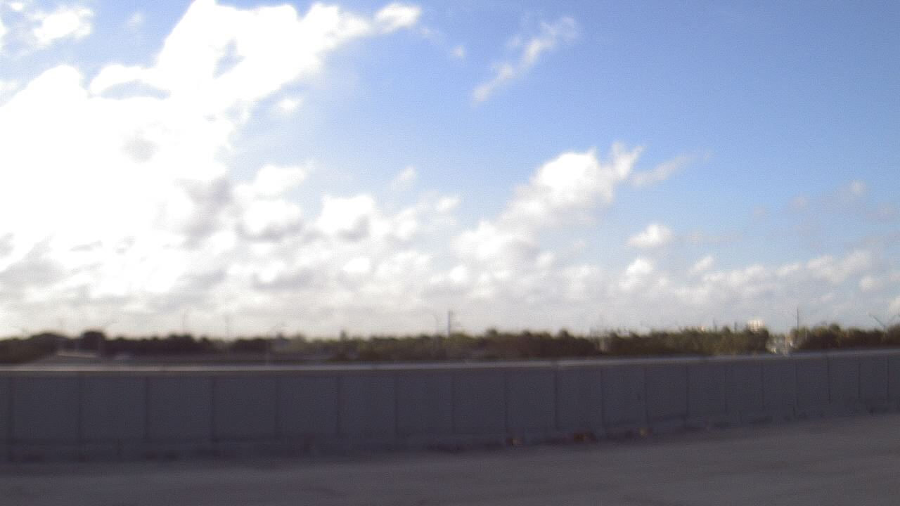 Thumbnail for current weather camera view from Forest Park ES in Boynton Beach, Florida