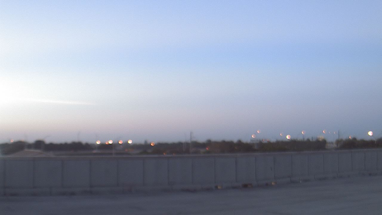 Thumbnail for current weather camera view from Forest Park ES in Boynton Beach, Florida