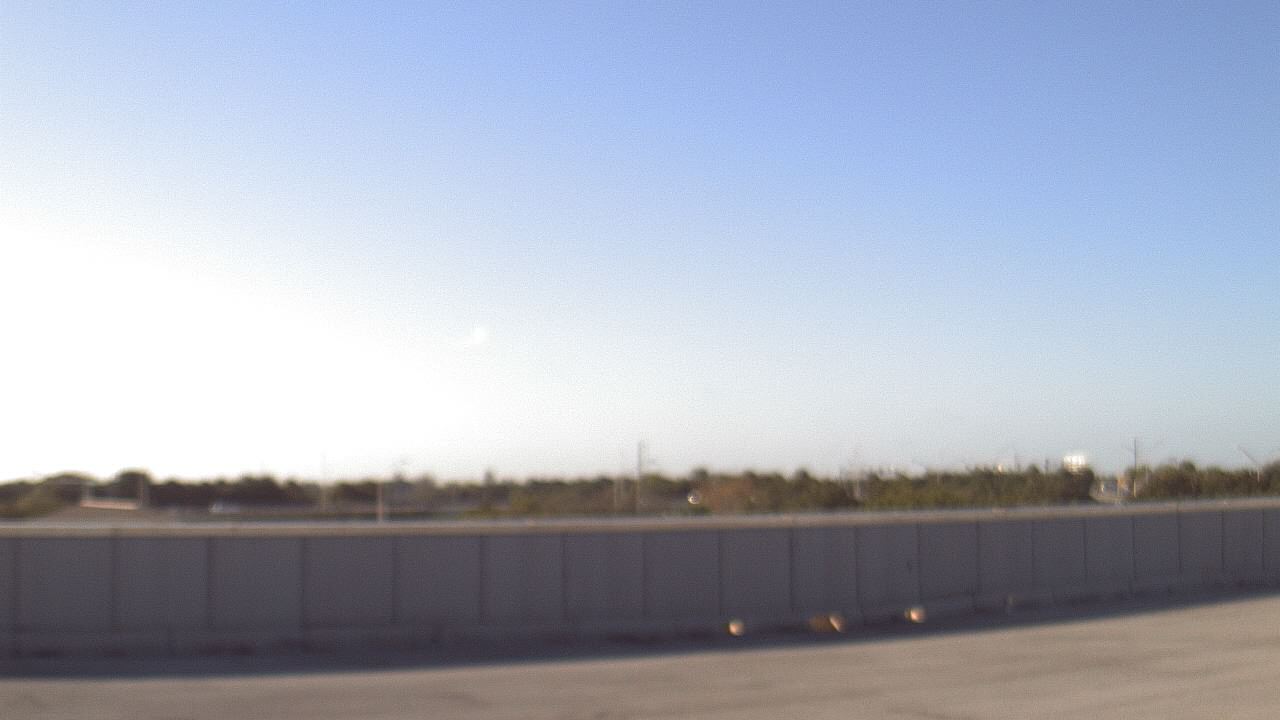 Thumbnail for current weather camera view from Forest Park ES in Boynton Beach, Florida