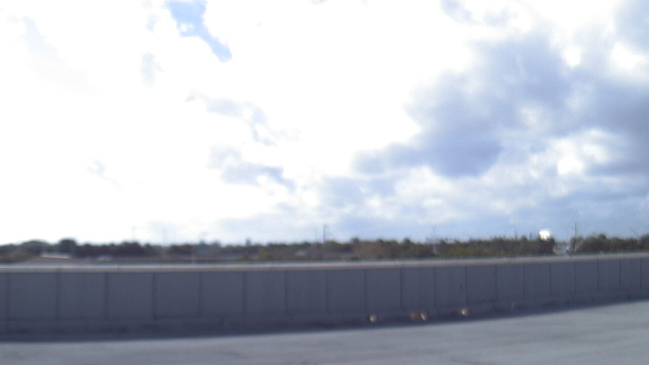 Thumbnail for current weather camera view from Forest Park ES in Boynton Beach, Florida