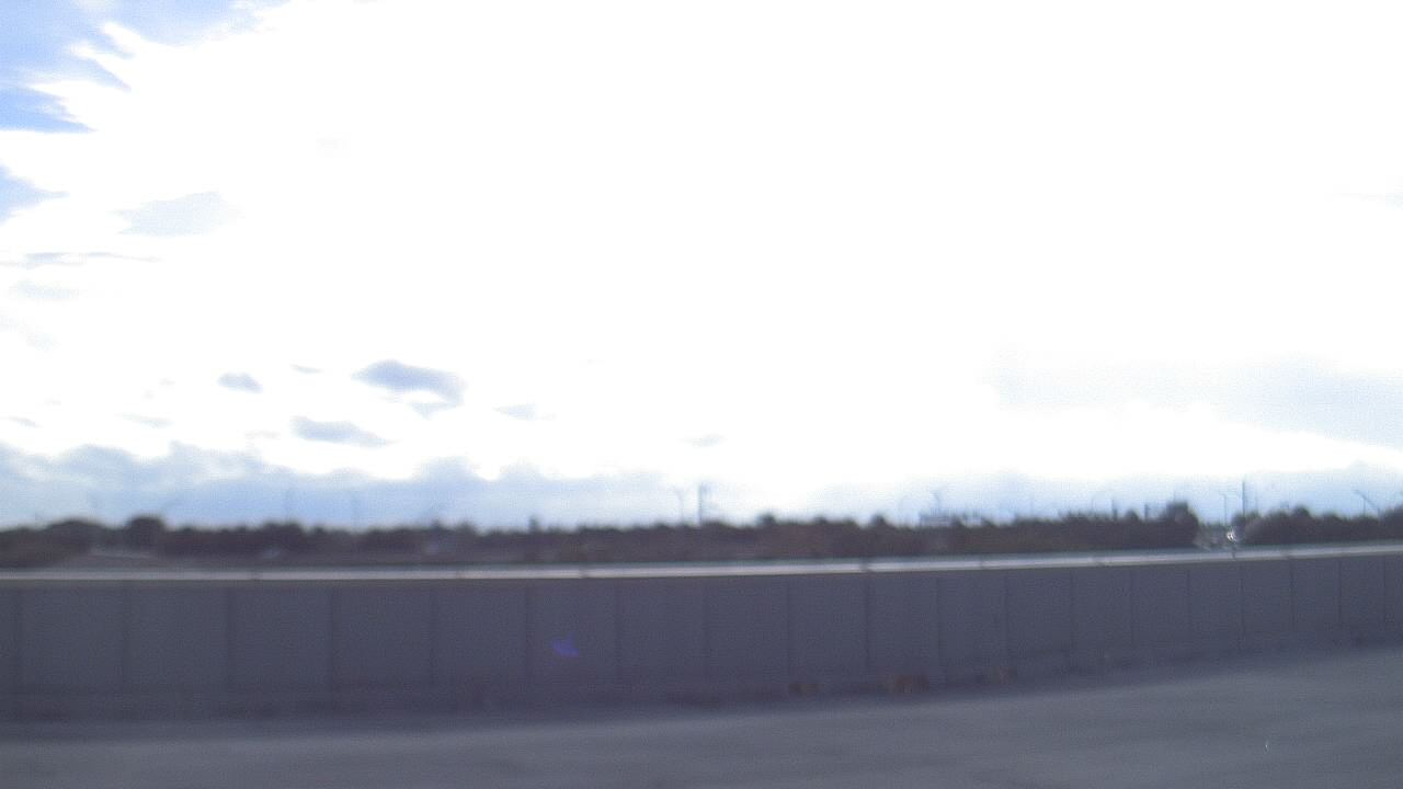 Thumbnail for current weather camera view from Forest Park ES in Boynton Beach, Florida