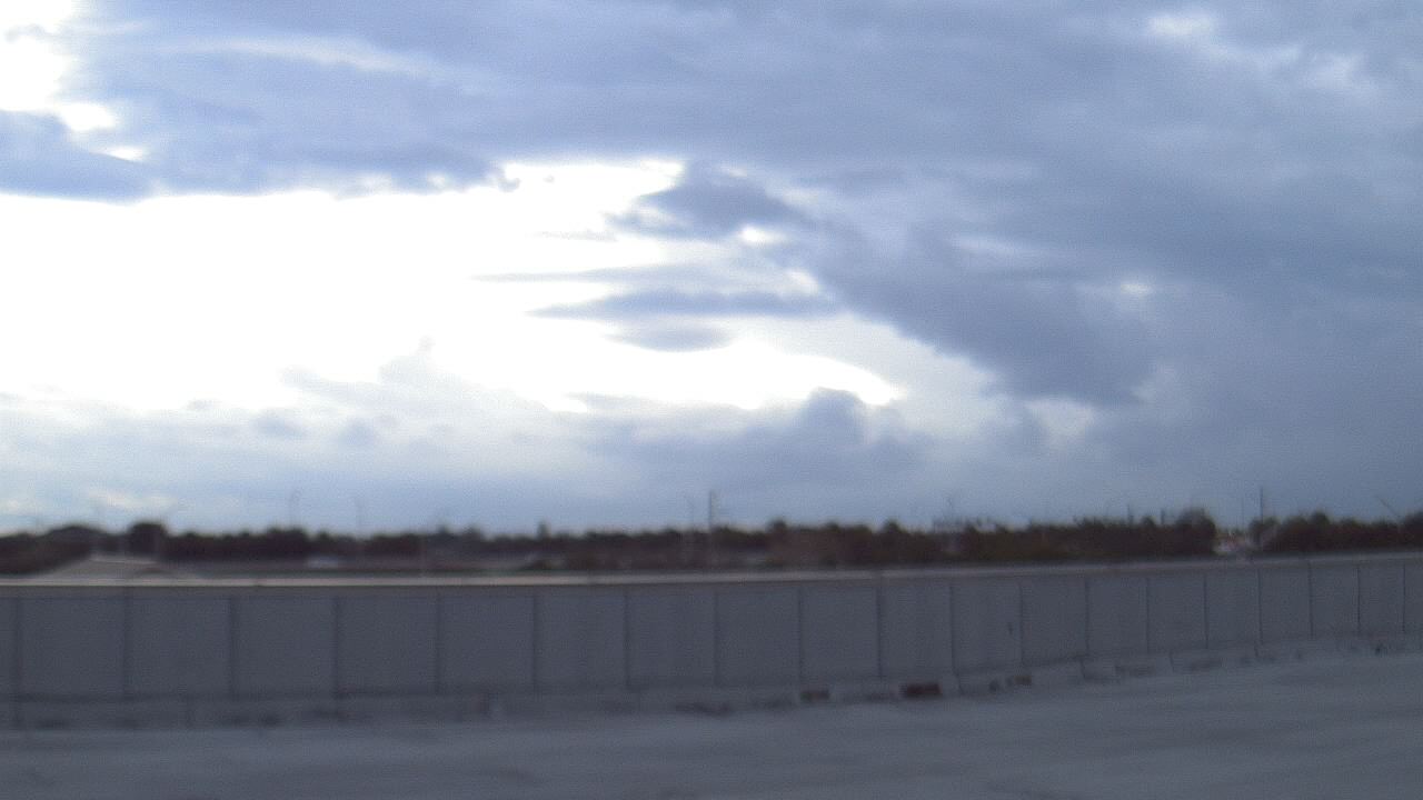 Thumbnail for current weather camera view from Forest Park ES in Boynton Beach, Florida