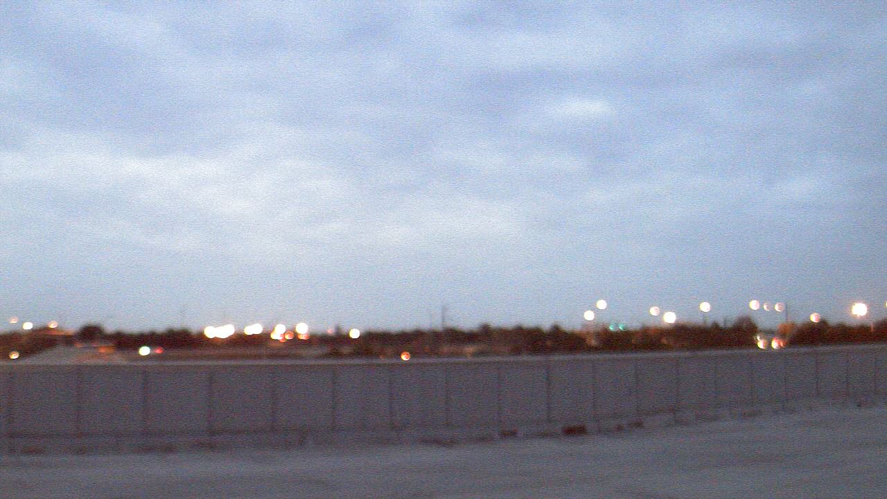 Thumbnail for current weather camera view from Forest Park ES in Boynton Beach, Florida