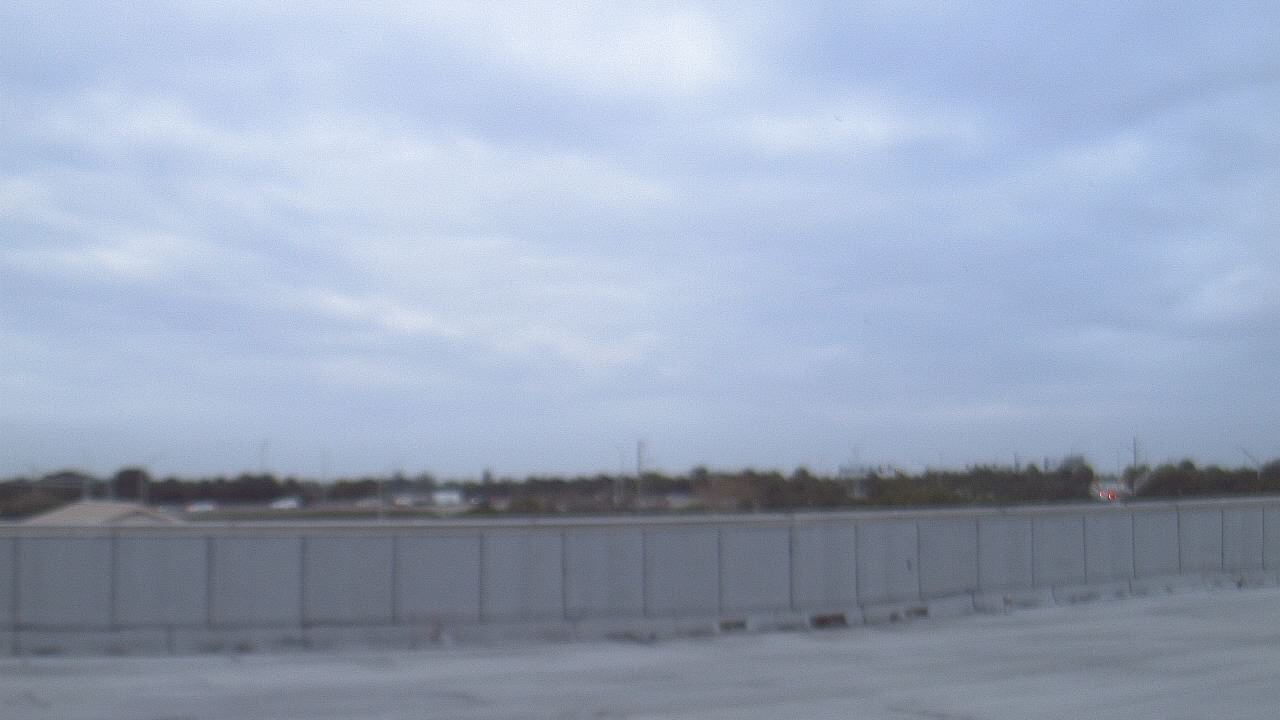 Thumbnail for current weather camera view from Forest Park ES in Boynton Beach, Florida