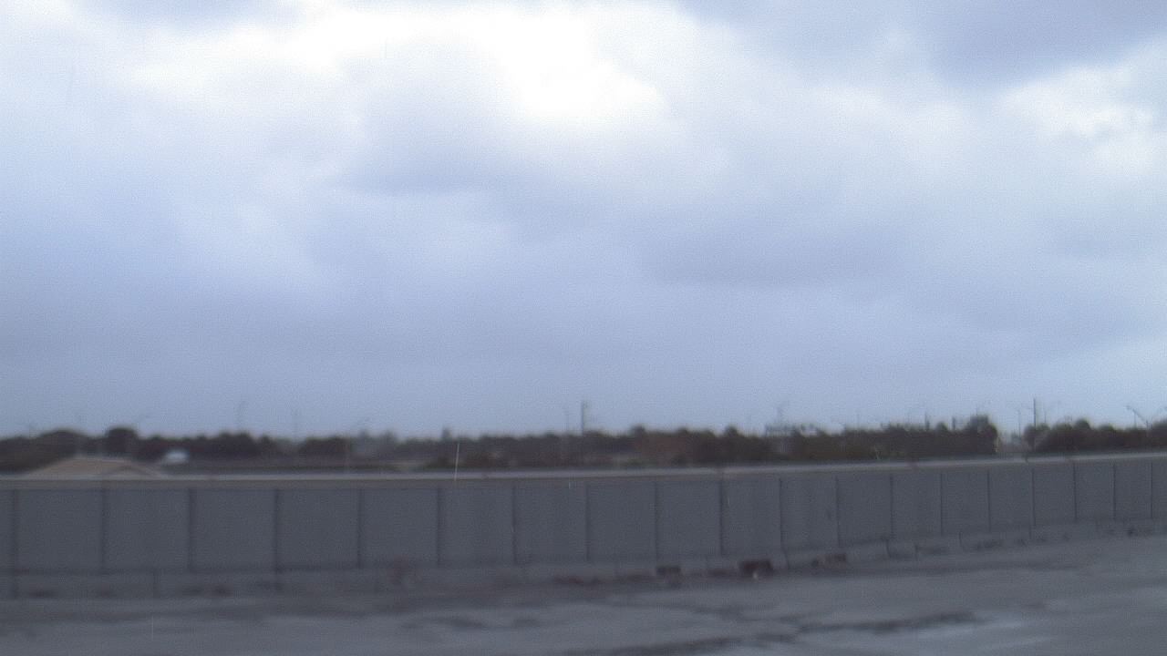 Thumbnail for current weather camera view from Forest Park ES in Boynton Beach, Florida