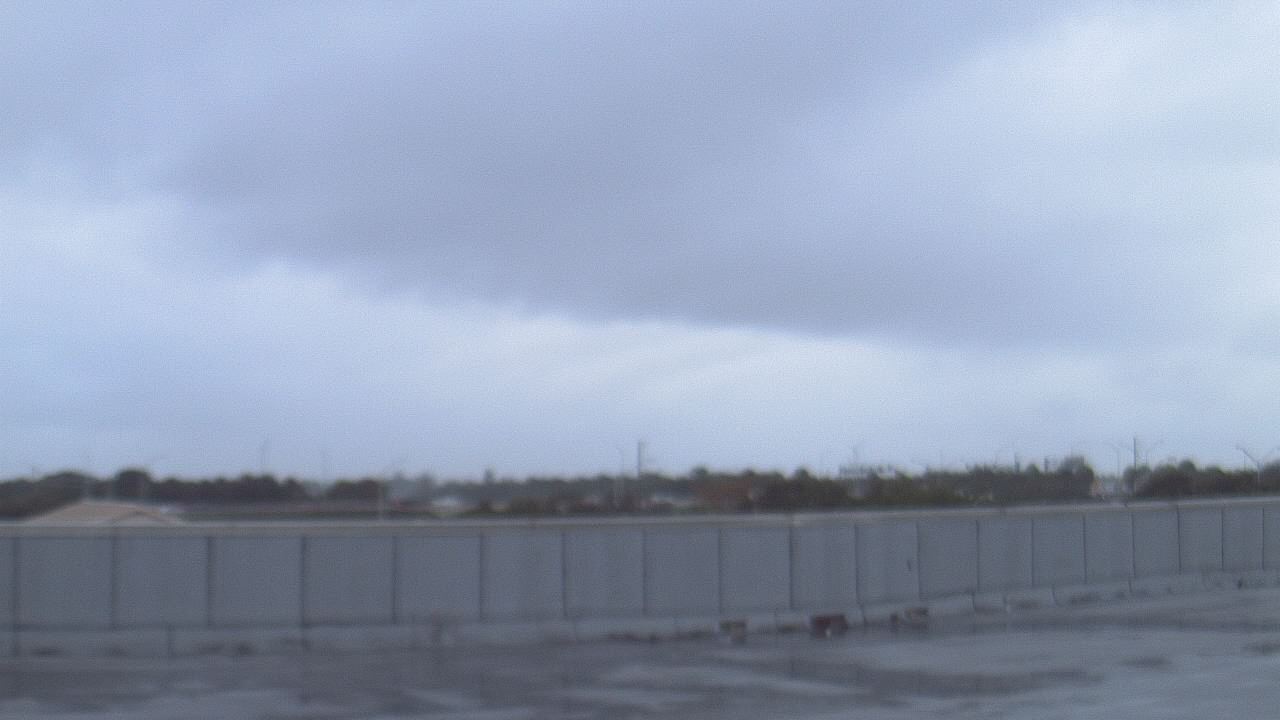 Thumbnail for current weather camera view from Forest Park ES in Boynton Beach, Florida