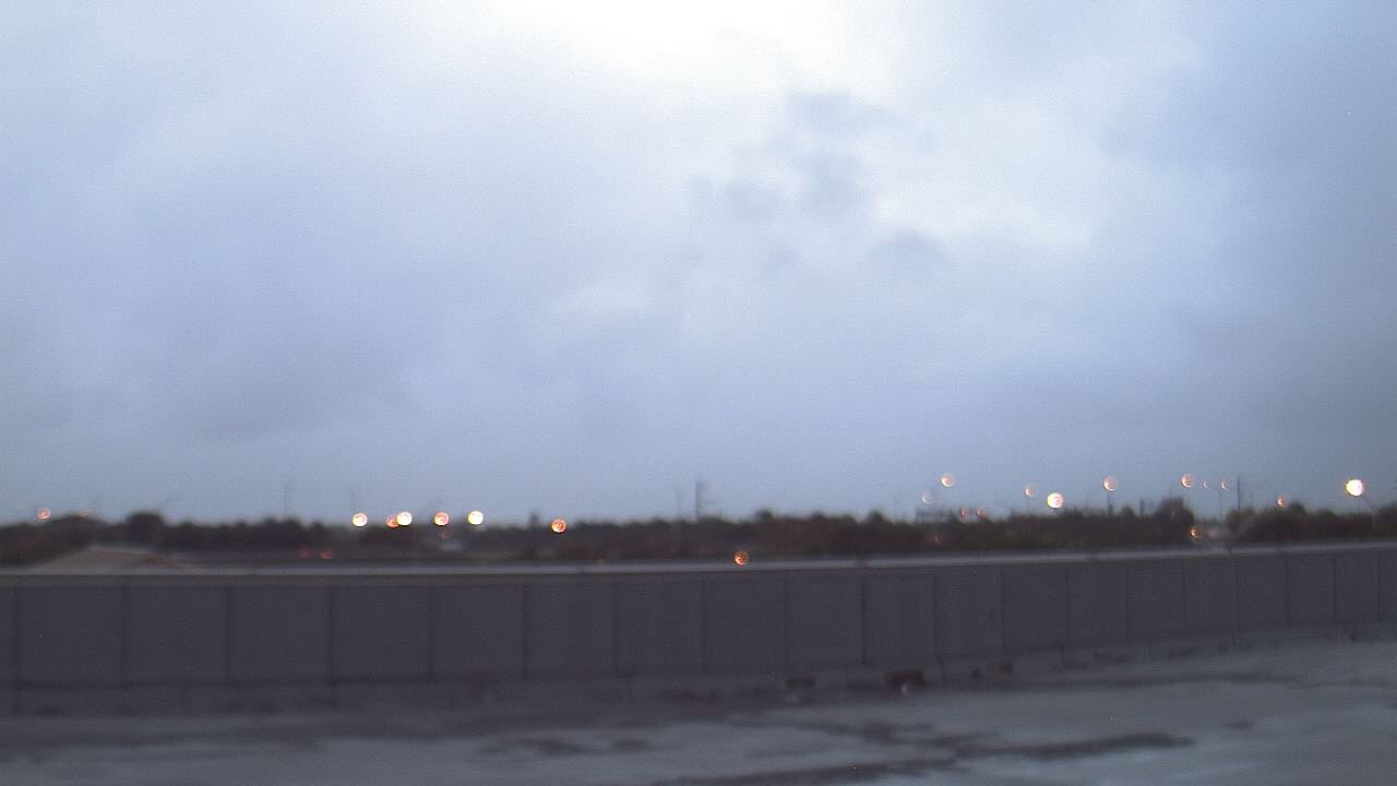 Thumbnail for current weather camera view from Forest Park ES in Boynton Beach, Florida