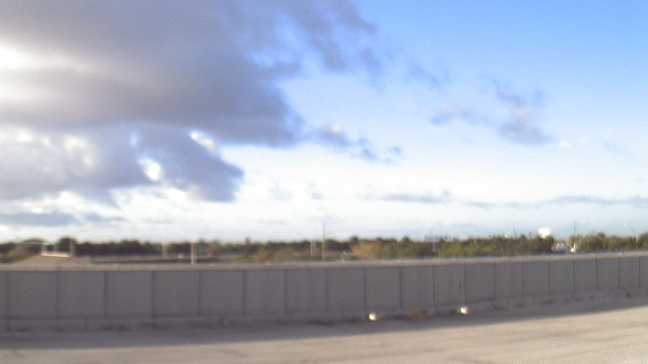 Thumbnail for current weather camera view from Forest Park ES in Boynton Beach, Florida