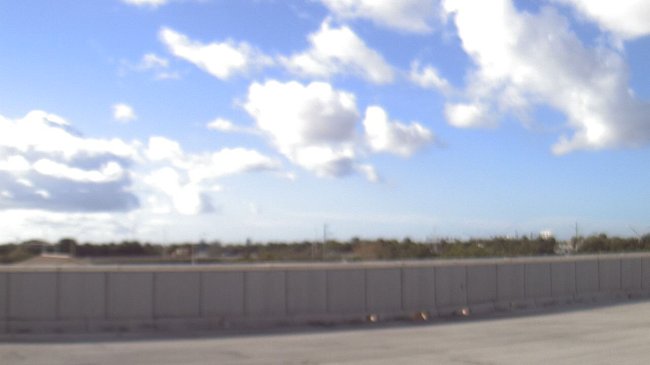 Thumbnail for current weather camera view from Forest Park ES in Boynton Beach, Florida