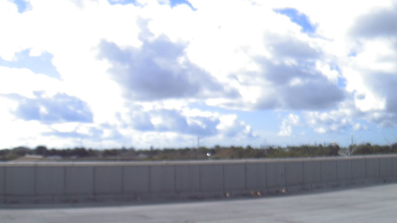 Thumbnail for current weather camera view from Forest Park ES in Boynton Beach, Florida