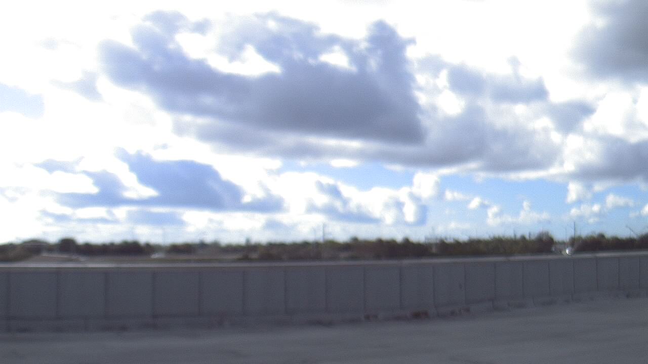 Thumbnail for current weather camera view from Forest Park ES in Boynton Beach, Florida