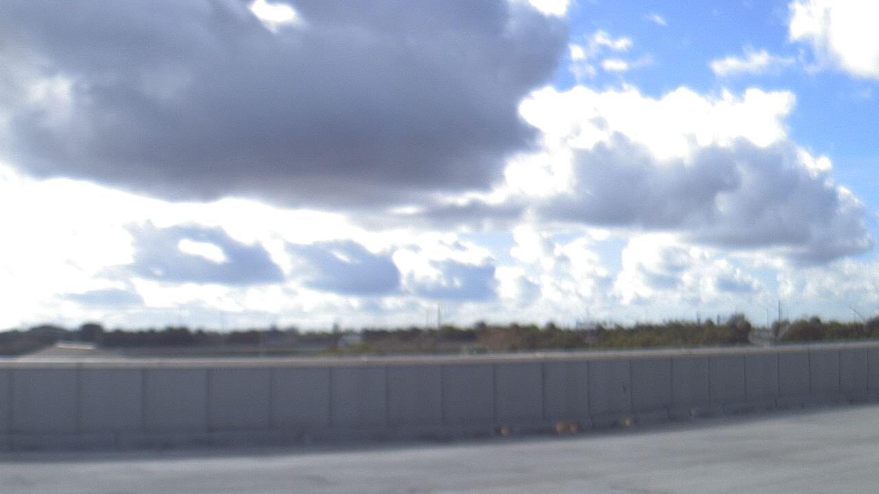 Thumbnail for current weather camera view from Forest Park ES in Boynton Beach, Florida