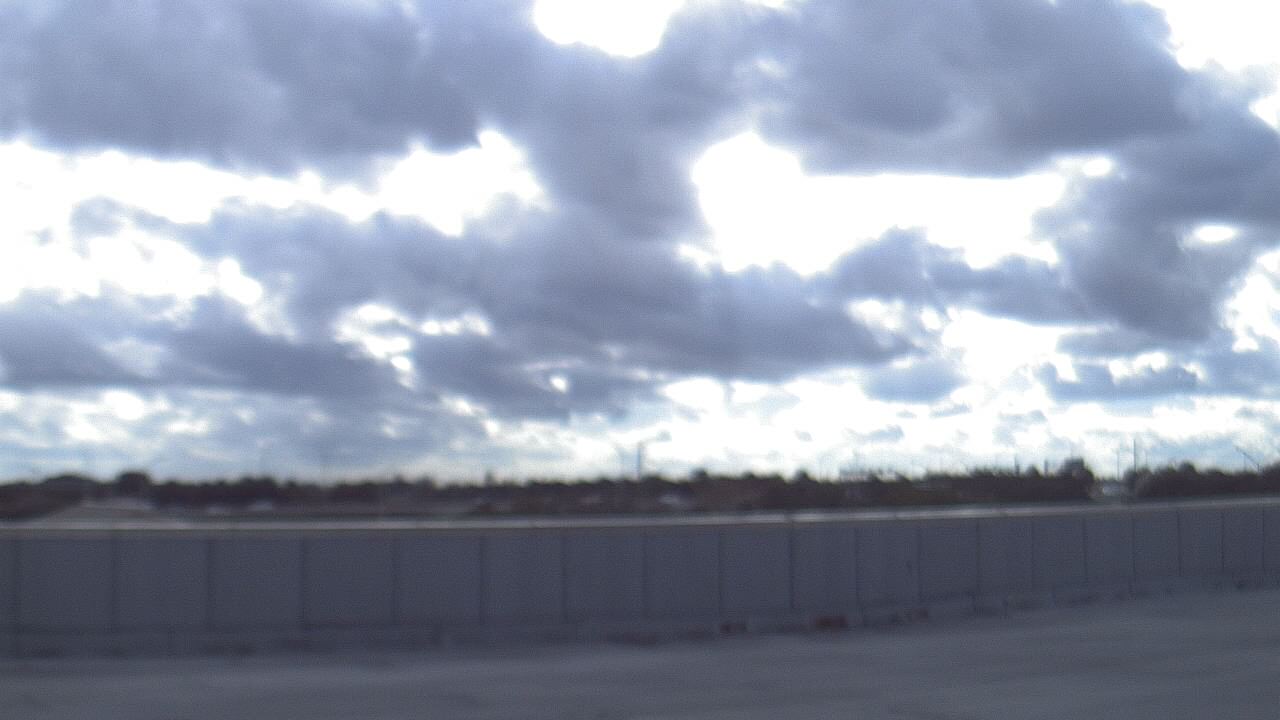 Thumbnail for current weather camera view from Forest Park ES in Boynton Beach, Florida