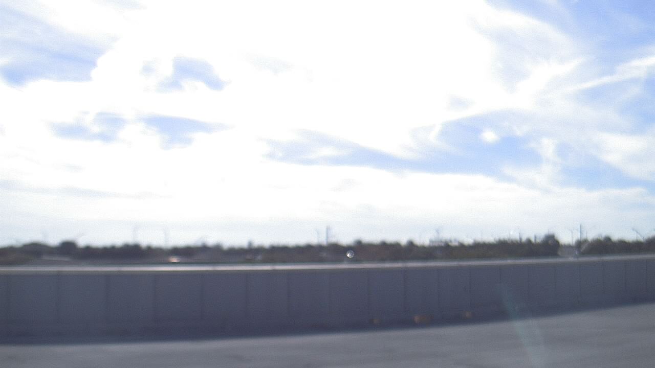 Thumbnail for current weather camera view from Forest Park ES in Boynton Beach, Florida