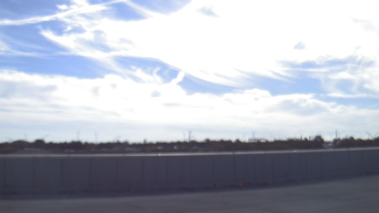 Thumbnail for current weather camera view from Forest Park ES in Boynton Beach, Florida