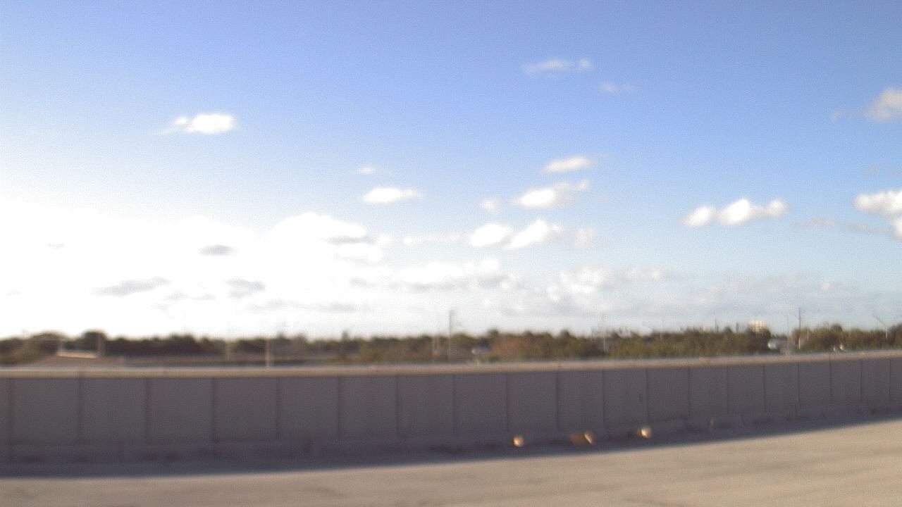 Thumbnail for current weather camera view from Forest Park ES in Boynton Beach, Florida