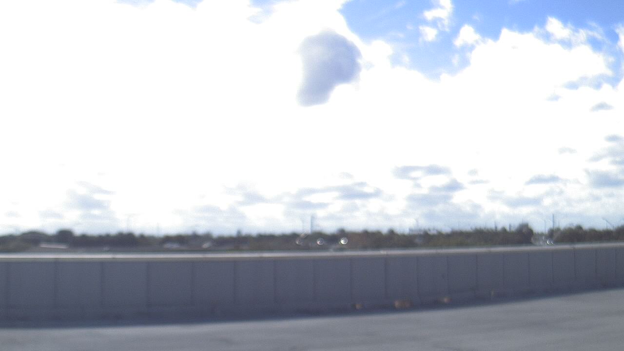 Thumbnail for current weather camera view from Forest Park ES in Boynton Beach, Florida