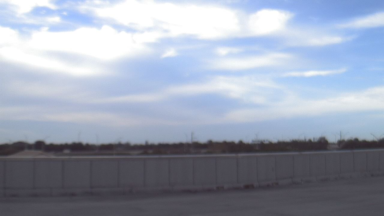 Thumbnail for current weather camera view from Forest Park ES in Boynton Beach, Florida