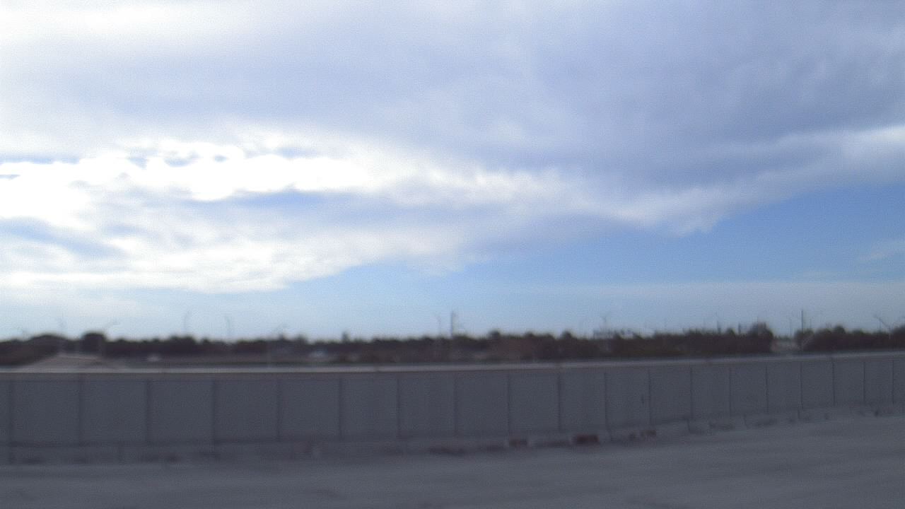 Thumbnail for current weather camera view from Forest Park ES in Boynton Beach, Florida