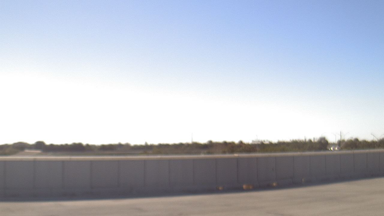 Thumbnail for current weather camera view from Forest Park ES in Boynton Beach, Florida